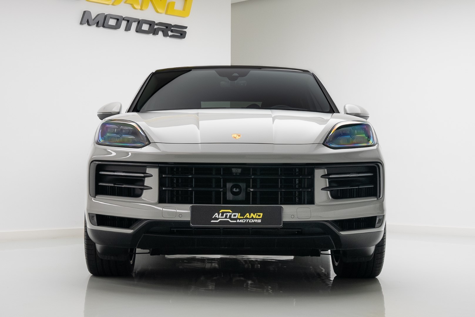 2024 PORSCHE CAYENNE S COUPE. HIGH SPECS WITH DEALER WARRANTY